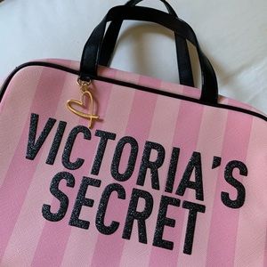 Victoria’s Secret travel beauty bag
